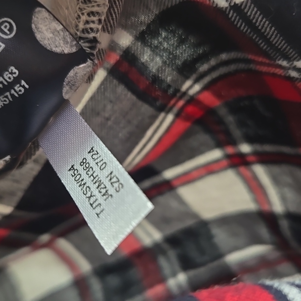 Tommy Hilfiger Women’s Large Red Navy Plaid Button Down Shirt Roll Tab Sleeves - Picture 6 of 10